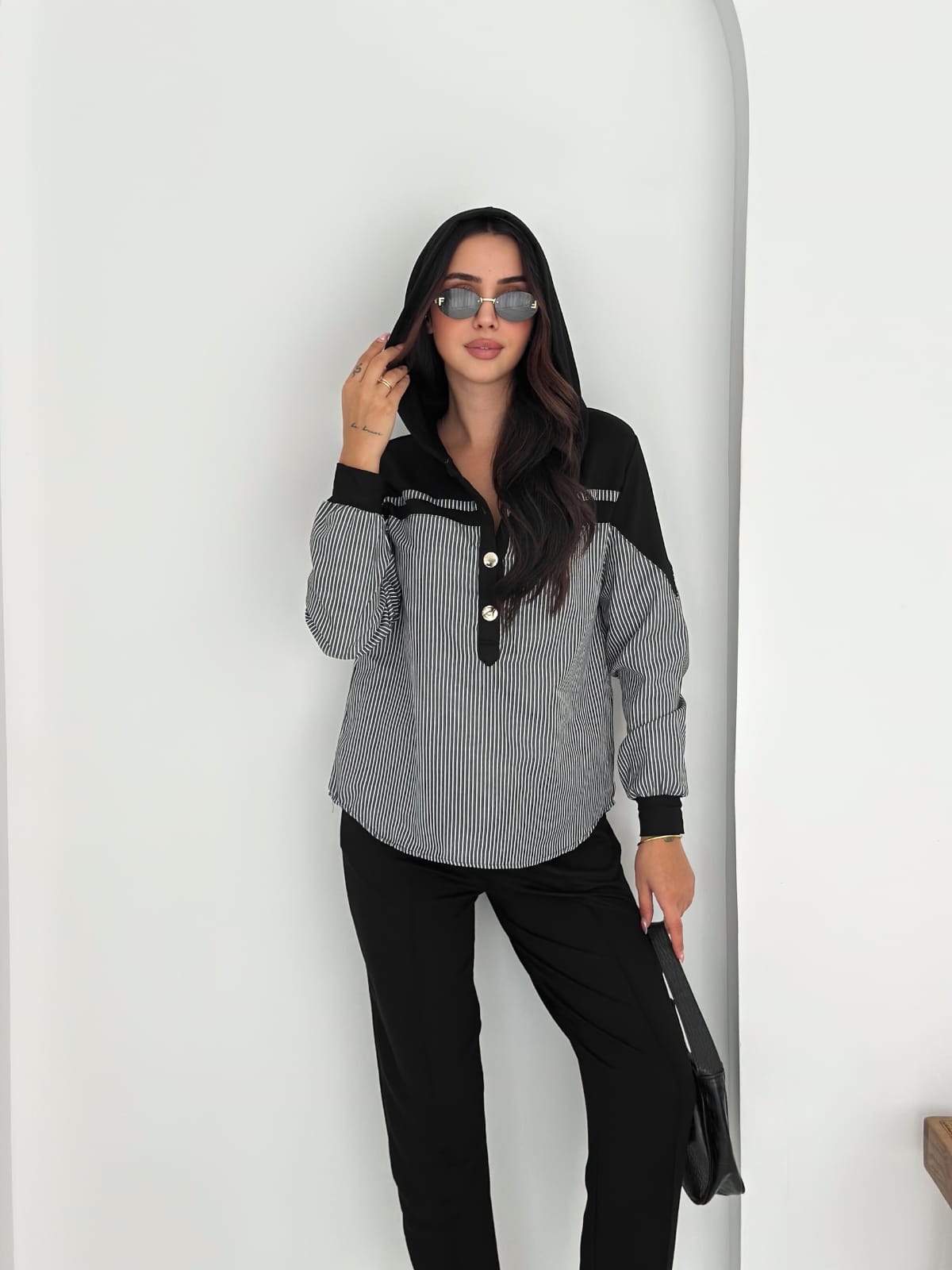 Sweat-poplin-Gömlek-Kombinli-Takım–KAPUSONLU-Siyah