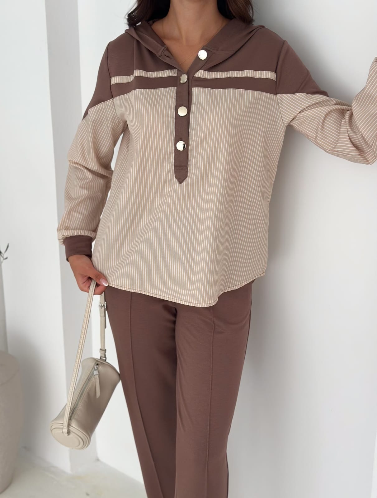 Sweat-poplin-Gömlek-Kombinli-Takım–KAPUSONLU-SKAHVE