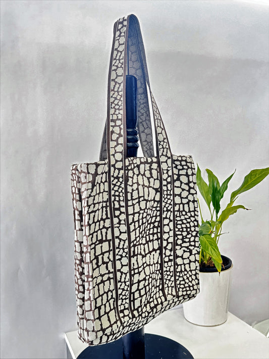 Triko omuz çantası cta-11 kahve duvar desenli