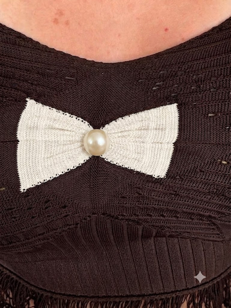 Kadın Gece Kelebeği Fiyonk İnci Detaylı Püsküllü Triko Crop Top