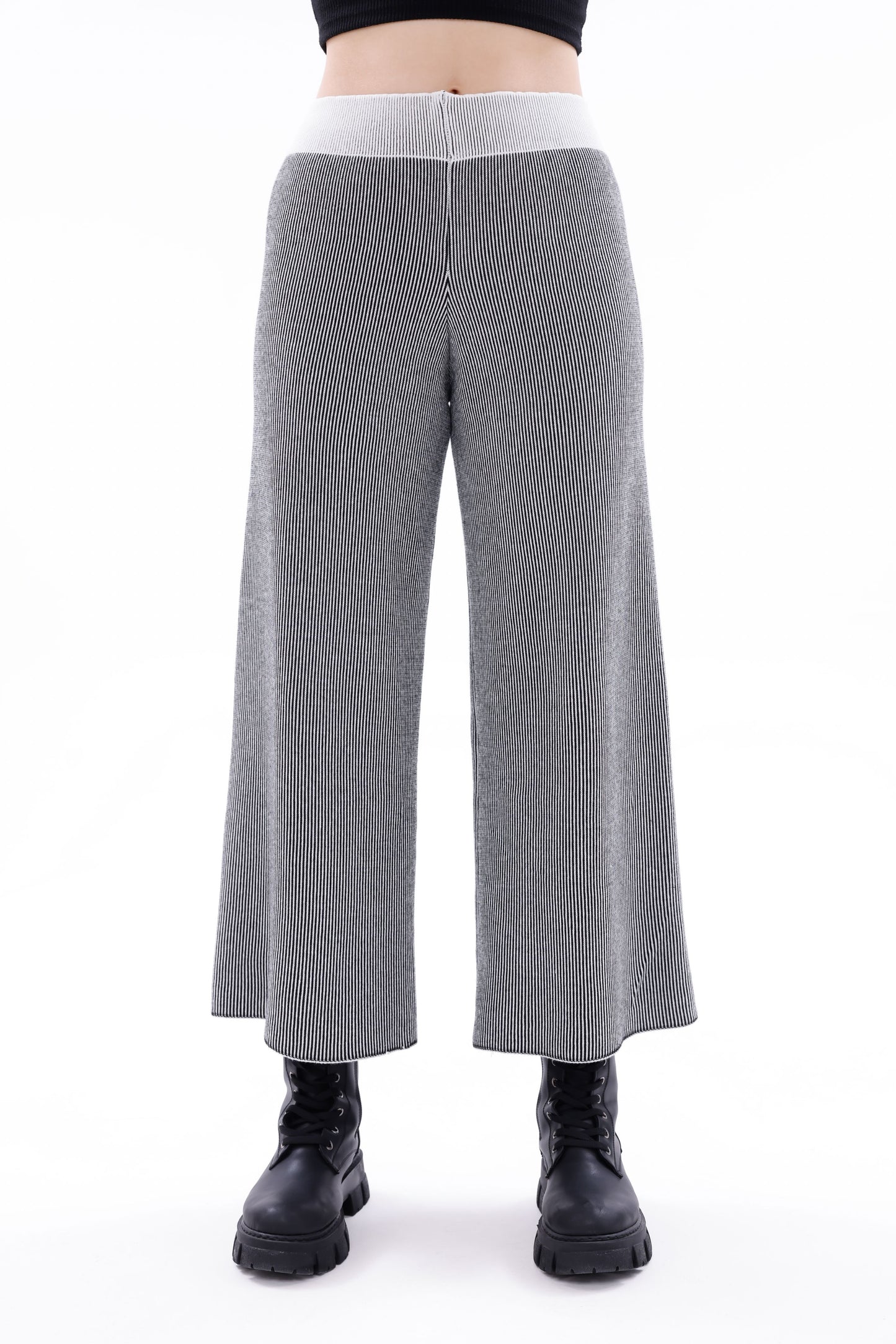 TRİKO SİYAH/BEYAZ ÇİZGİLİ PANTOLON