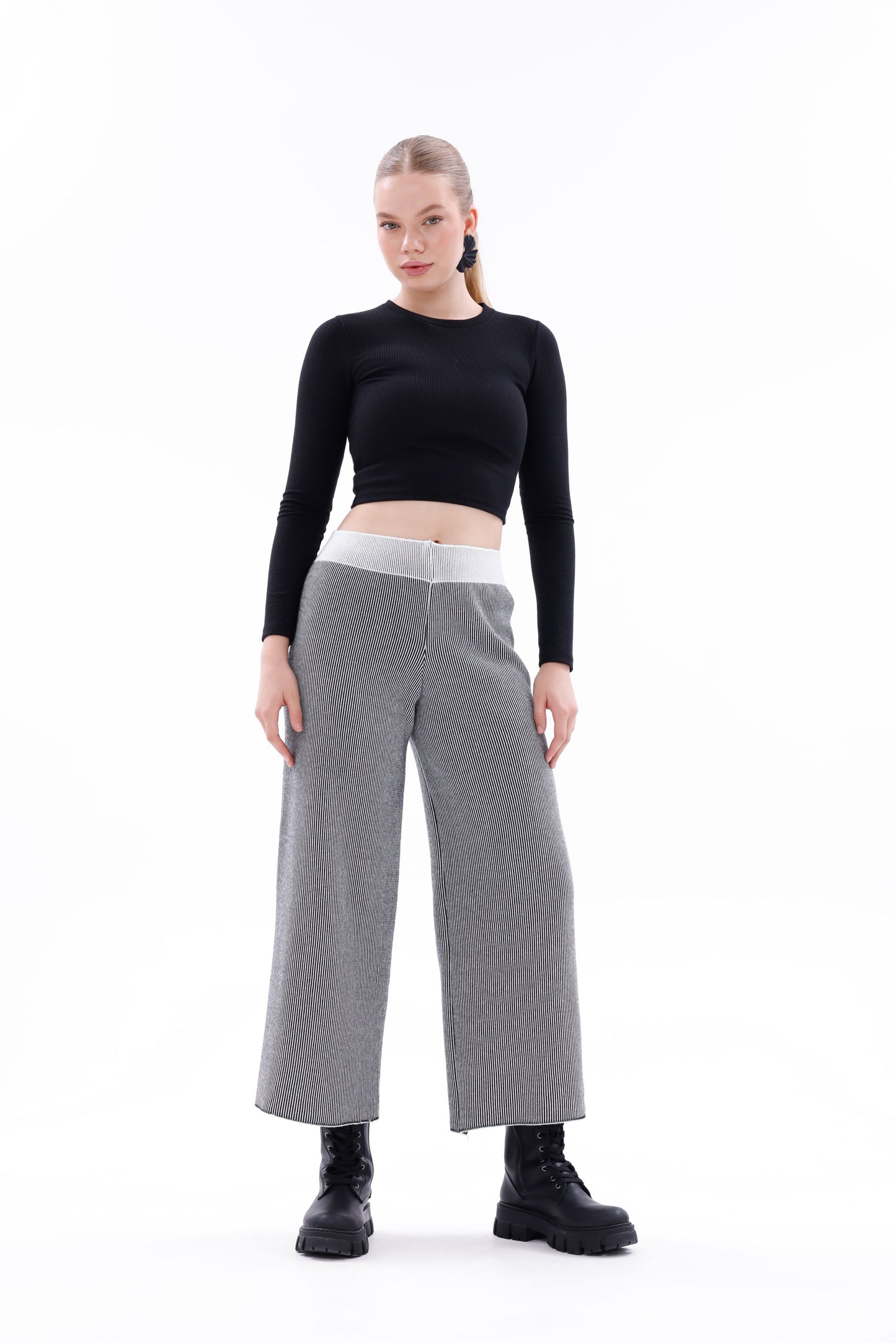TRİKO SİYAH/BEYAZ ÇİZGİLİ PANTOLON