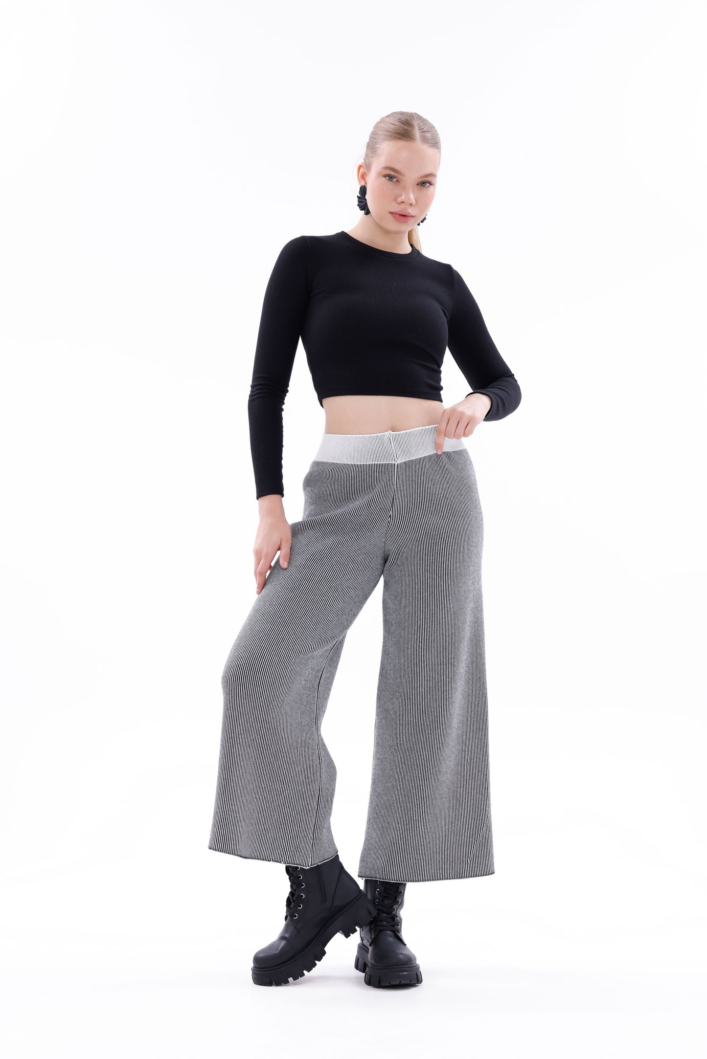 TRİKO SİYAH/BEYAZ ÇİZGİLİ PANTOLON