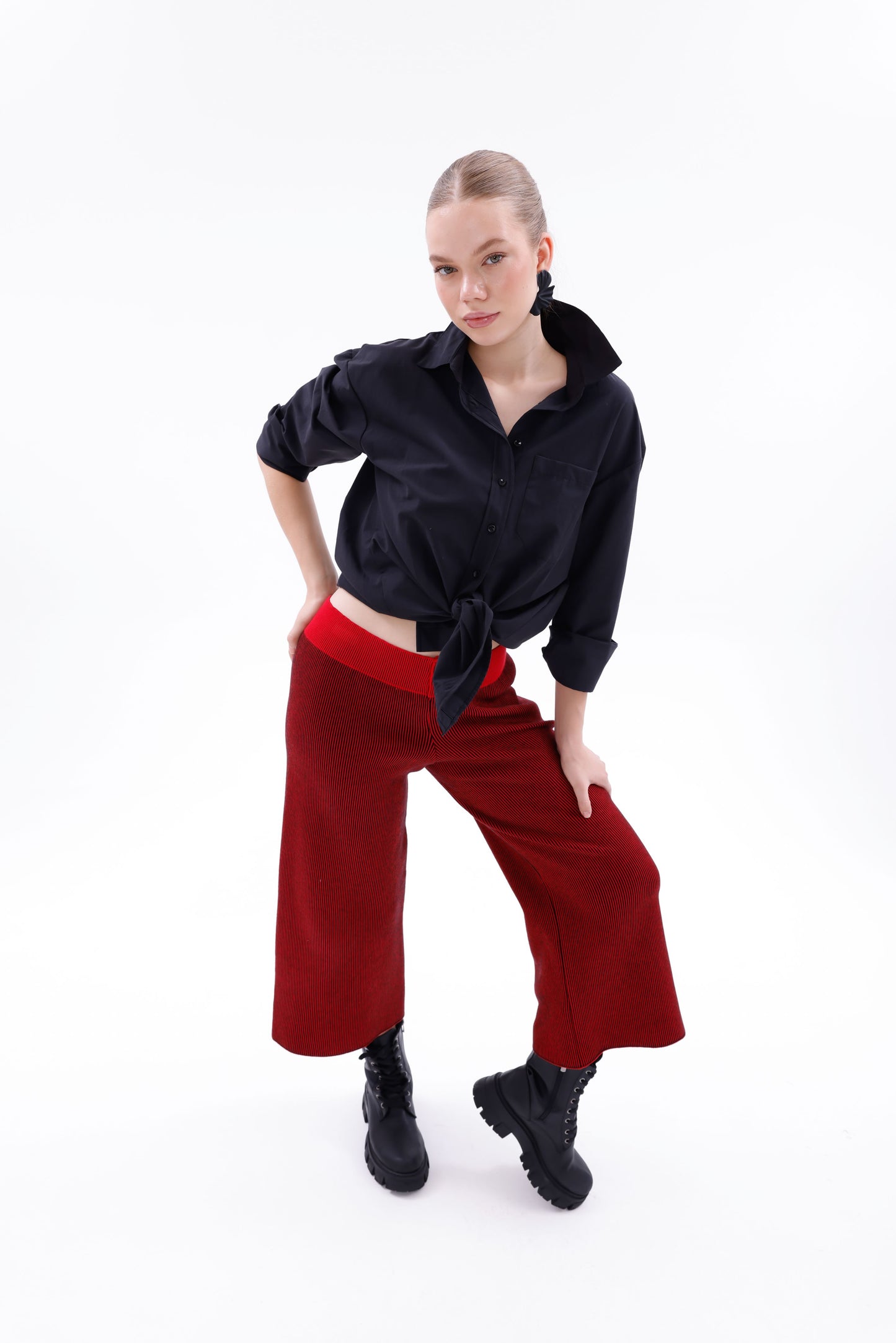 TRİKO SİYAH/KIRMIZI ÇİZGİLİ PANTOLON