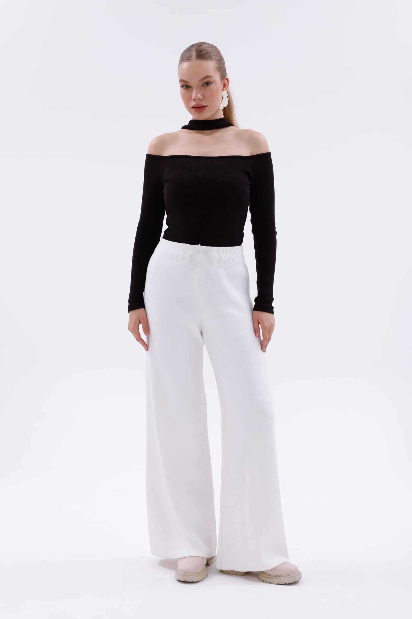 TRİKO BEYAZ PANTOLON