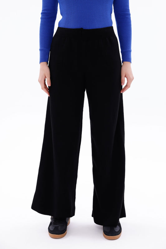 TRİKO SİYAH PANTOLON