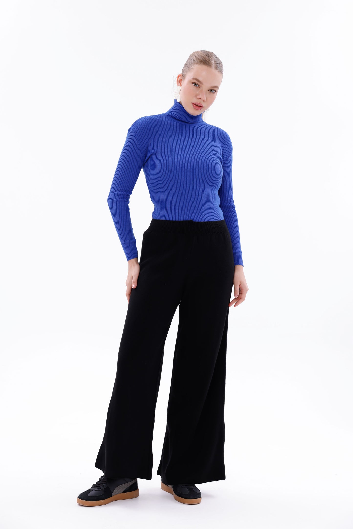 TRİKO SİYAH PANTOLON