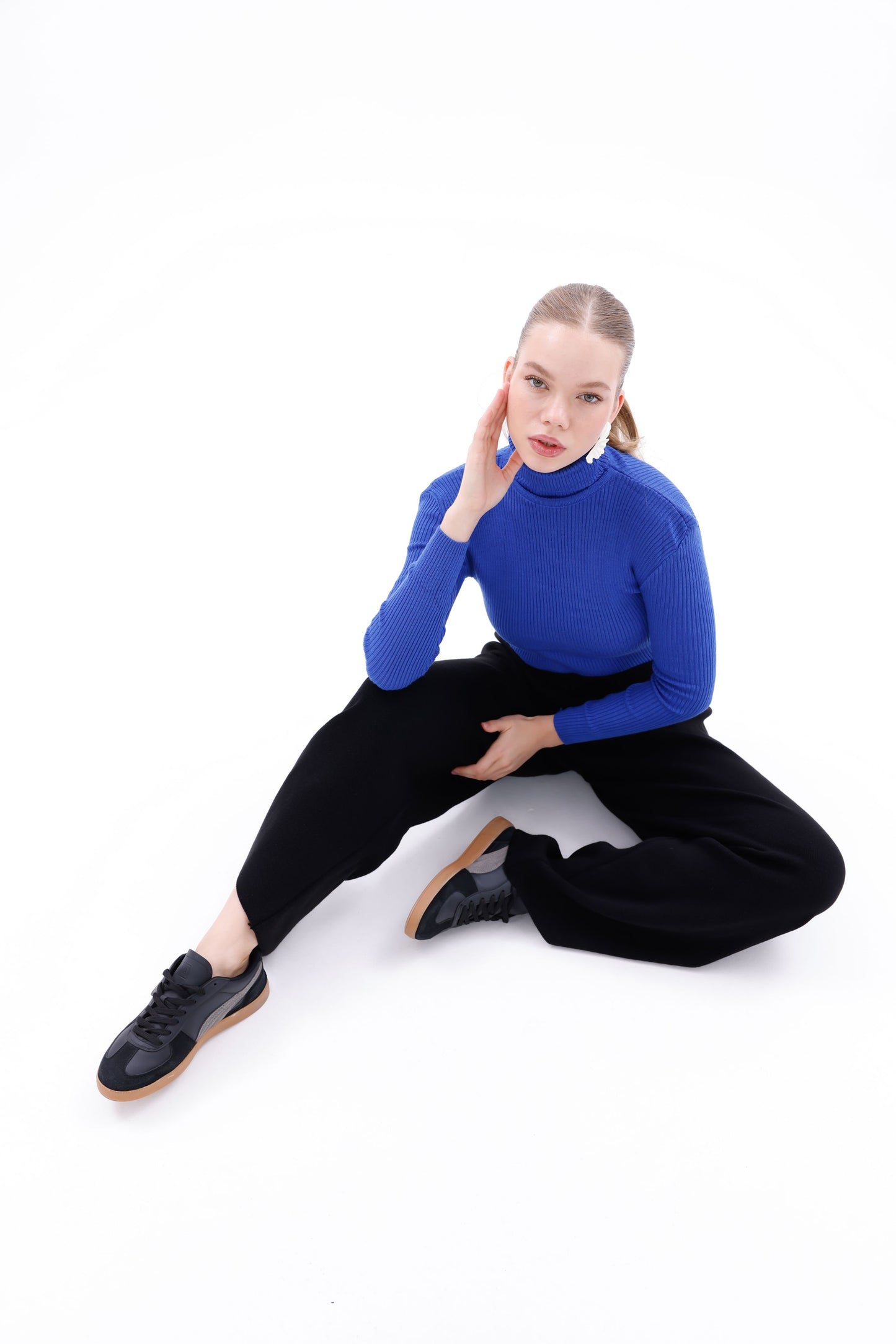 TRİKO SİYAH PANTOLON