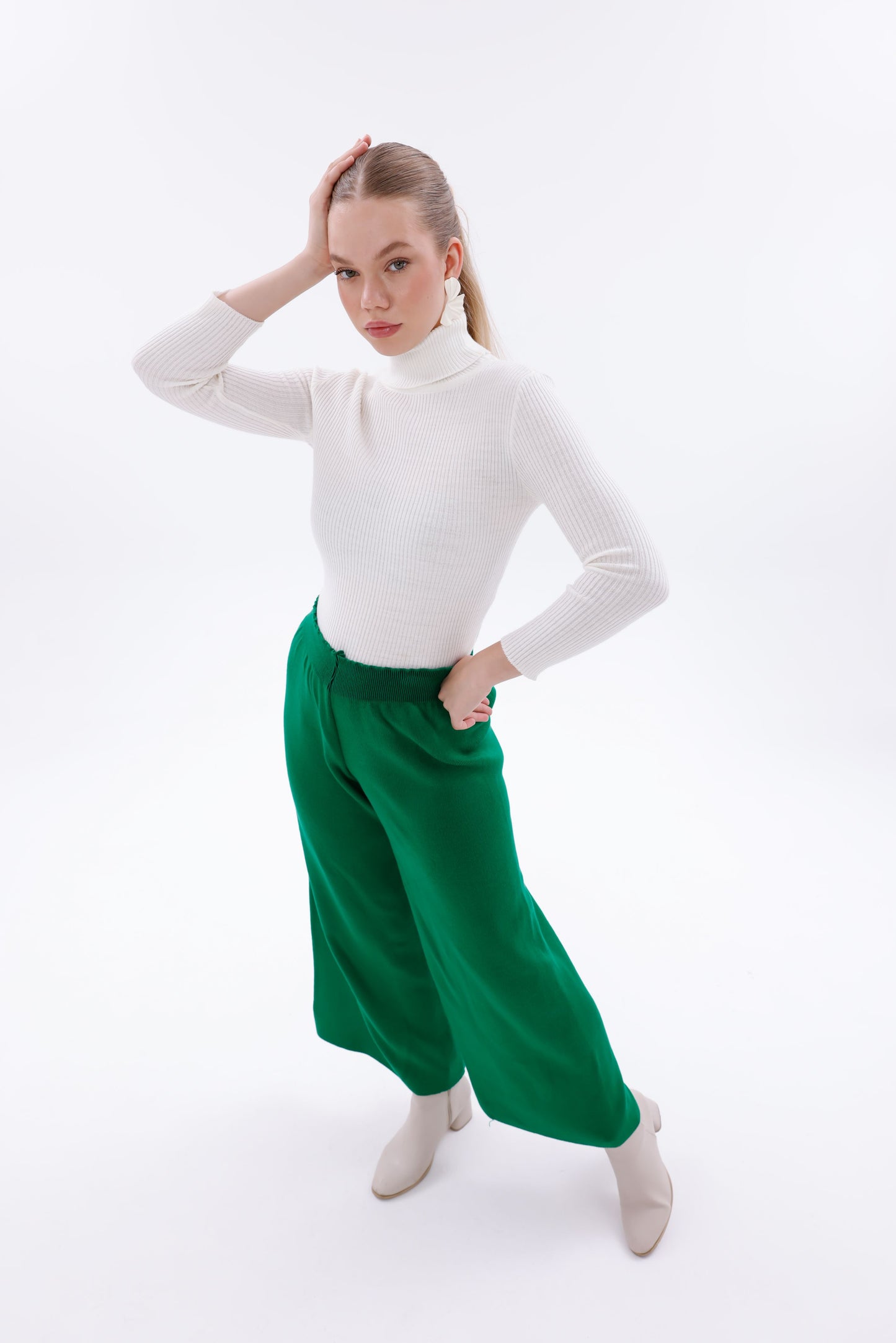 TRİKO YEŞİL PANTOLON