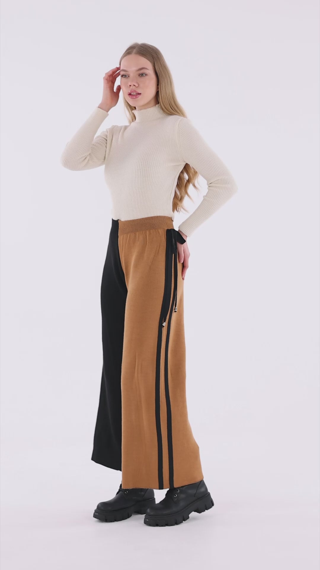 triko-siyah-sutlu-kahve-pantolon-model-video.mp4
